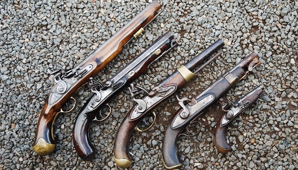 deactivated guns